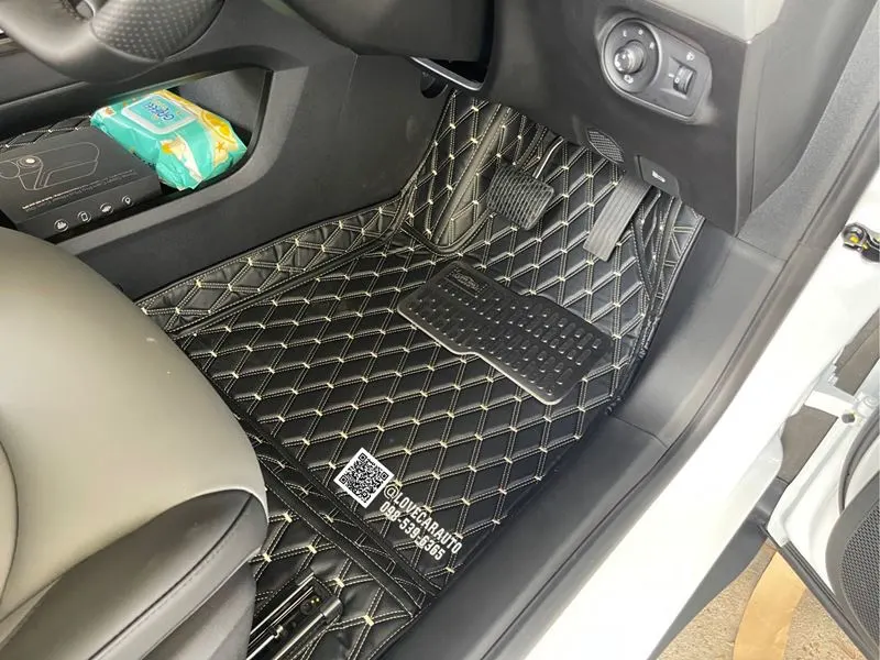 พรมปูพื้นรถยนต์ MG S5 EV VVIPด้ายคู่ สีดำด้ายทอง