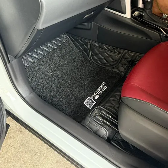 พรมปูพื้นรถยนต์ 7D Toyota Collora Cross Hybrid 2025 พรมvvip สีดำด้ายดำ + ไวนิลดำ