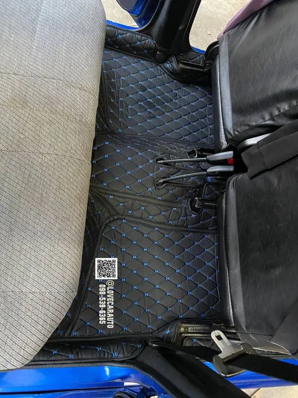 พรมปูพื้นรถยนต์ 6D Daihatsu Mira L200 สีดำด้ายน้ำเงิน