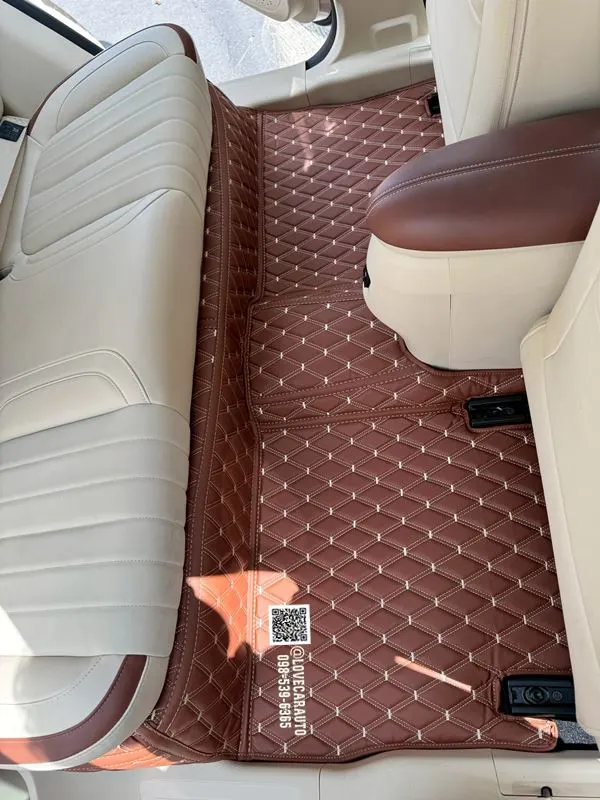 พรมปูพื้นรถยนต์ 6D Ora goodcat พรมVVIP ด้ายคู่สีน้ำตาลเข้ม