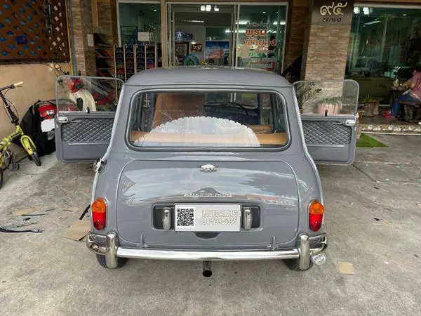 พรมปูพื้นรถยนต์ 7D Mini Austin สีดำด้ายคู่+ดักฝุ่นสีดำ