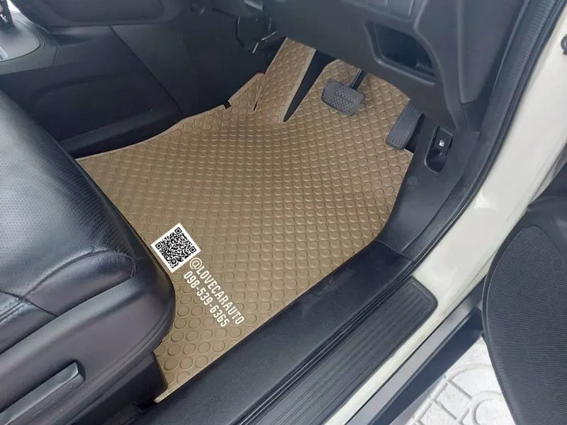 พรมกระดุมรถยนต์ Honda CR-V G4 กระดุมครีม