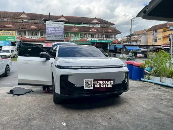 พรมปูพื้นรถยนต์ Leapmotor B10 พรม6Dเคฟล่าดำด้ายแดง