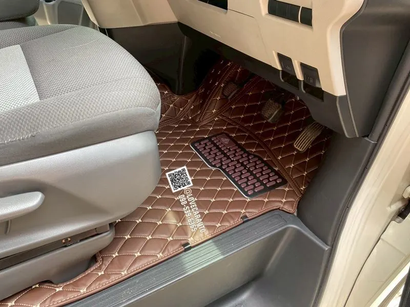 พรมรถตู้ Toyota Commuter 2025 ดัดแปลง