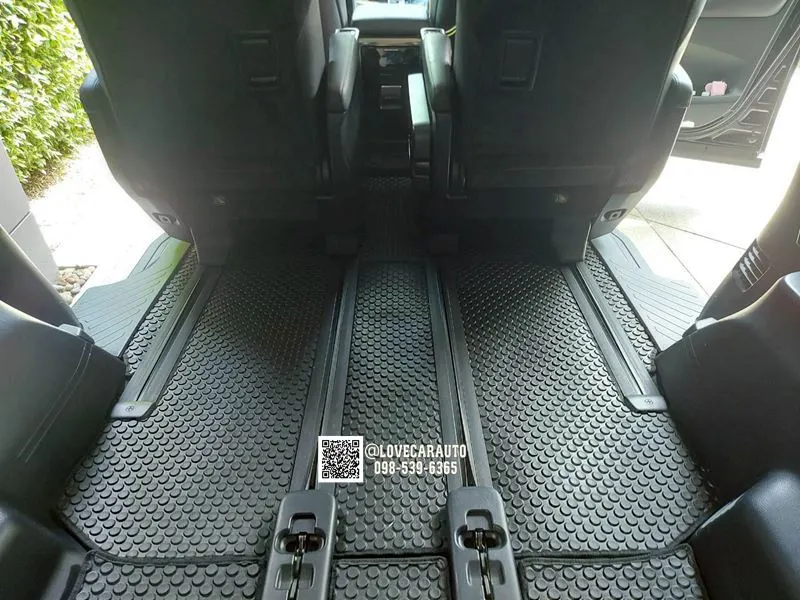 พรมรถตู้ Toyota Alphard 2019 กระดุมสีดำ PVC