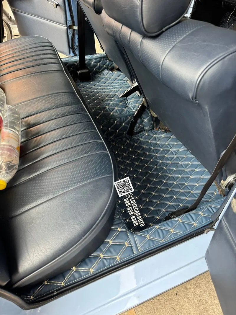 พรมปูพื้นรถยนต์ Benz 200 w114