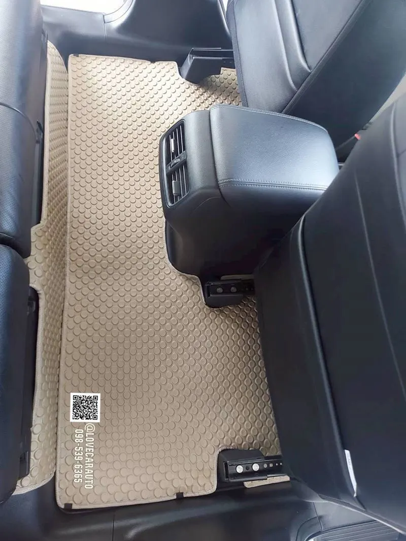 พรมกระดุมรถยนต์ Honda CR-V G4 กระดุมครีม