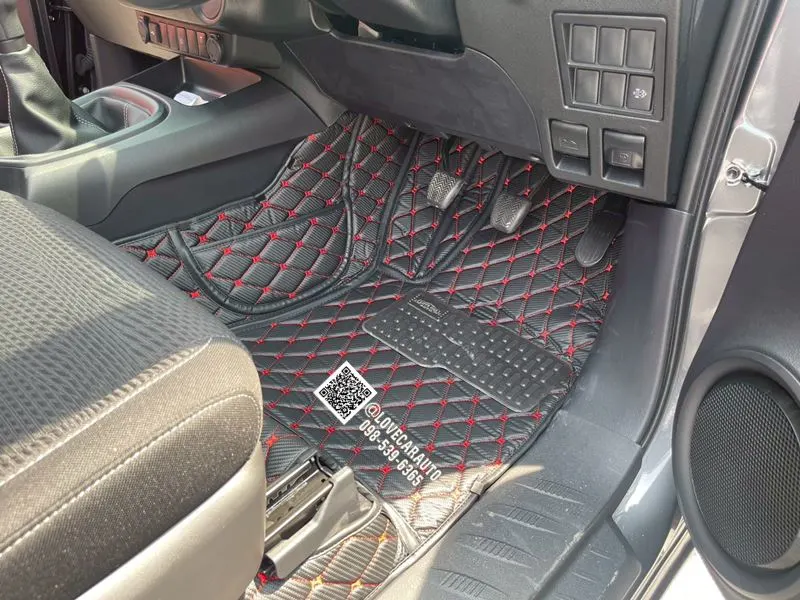 พรมปูพื้นรถยนต์6D Toyota Revo Cab เคฟล่าสีดำด้ายแดง