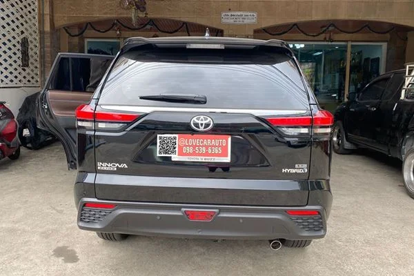 พรมปูพื้นรถยนต์ 7D Toyota Innova zenix 2025 สีแดงไวน์ + ไวนิลครีม