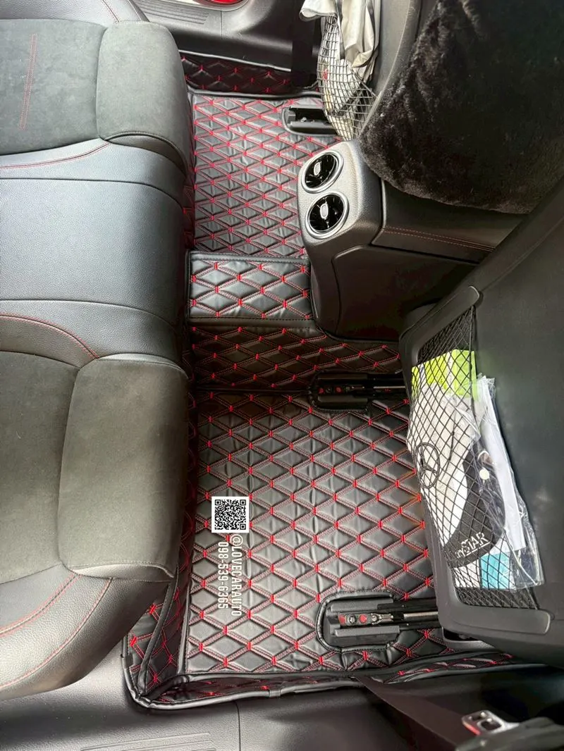 พรมปูพื้นรถยนต์6D Benz A200 VViP ด้ายคู่สีดำด้ายแดง