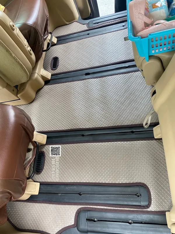 พรมรถรถตู้ Hyundai H1 Deluxe ดัดแปลง pvc น้ำตาล