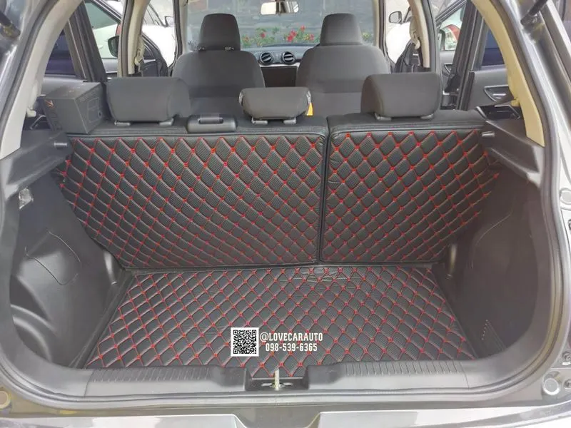 พรมปูพื้นรถยนต์6D Suzuki Swift 2020 สีดำด้ายแดงเคฟล่า