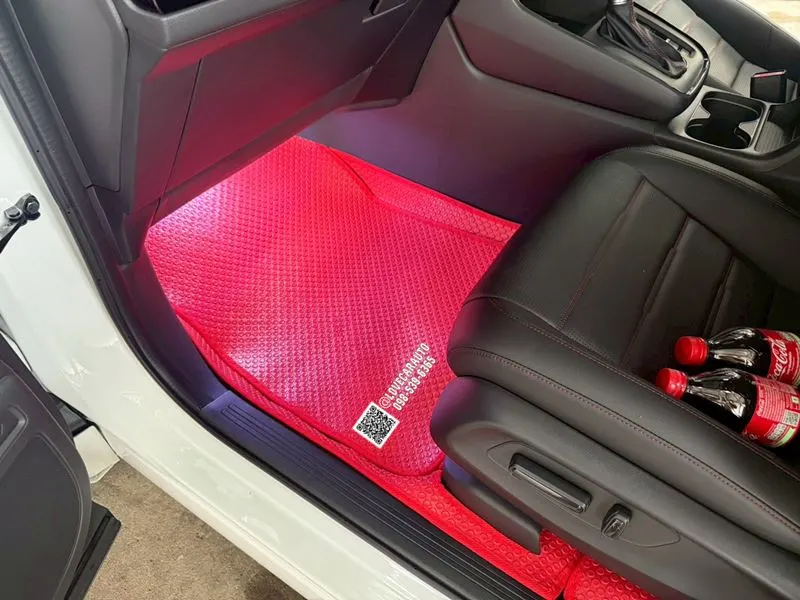 พรมกระดุมรถยนต์ Honda CRV G6 5ที่นั่ง 2025 กระดุมเล็กสีแดง