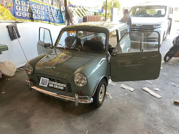 พรมปูพื้นรถยนต์ 7D Mini Austin Cooper van