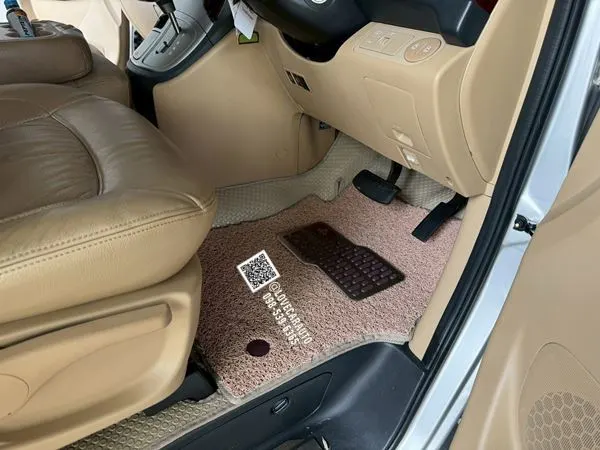 พรมปูพื้นรถยนต์ Hyundai starlex vip ปี2003 ดัดแปลง พรมกระดุมเล็กสีครีม ไวนิลสีครีม