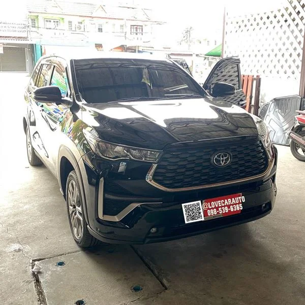 พรมปูพื้นรถยนต์ 7D Toyota Innova zenix 2025 สีแดงไวน์ + ไวนิลครีม