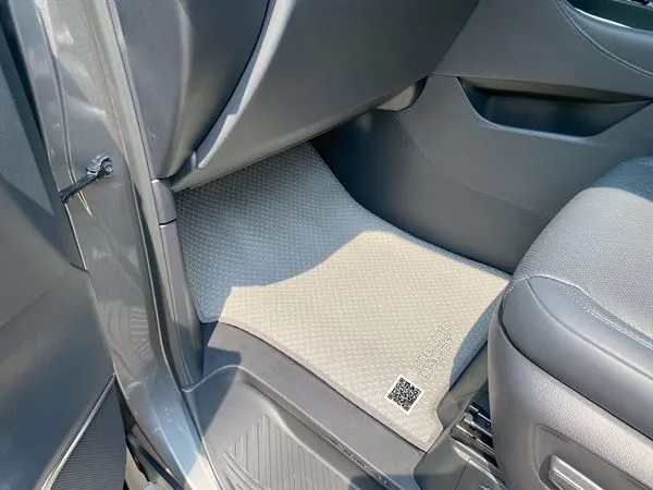 พรมปูพื้นรถยนต์ Toyota Alphard 40 2025 กระดุมเล็ก pvc เทา
