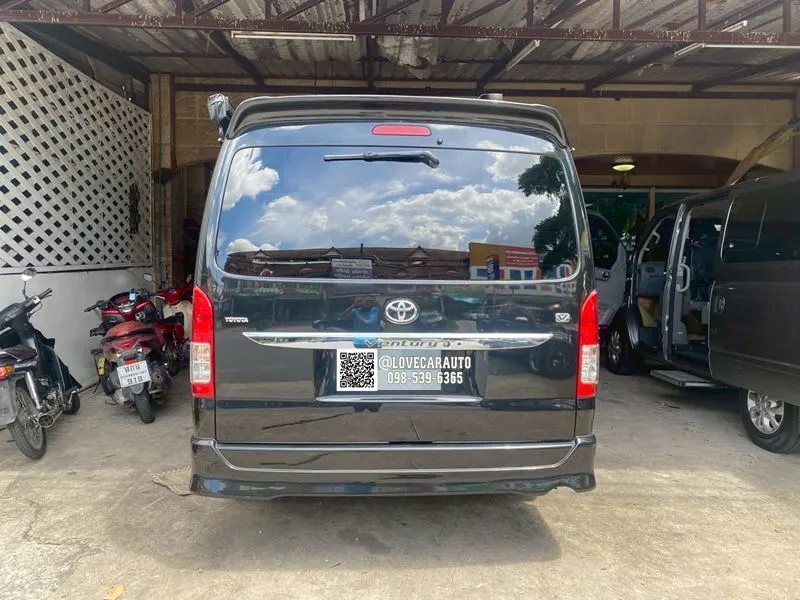 พรมปูพื้นรถยนต์ 7D Toyota Ventury ดัดแปลง สีเทา+ไวนิลเทาVVIP