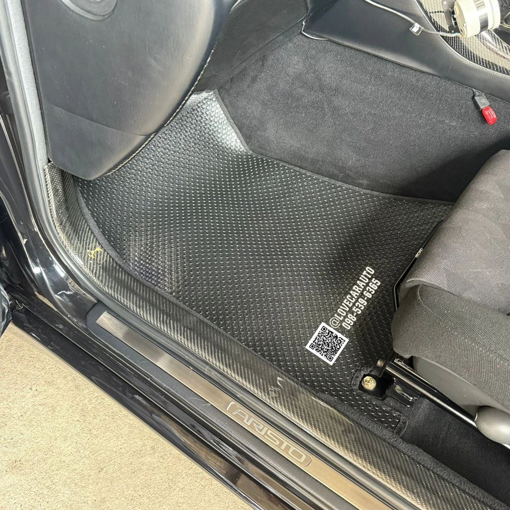 พรมปูพื้นรถยนต์ Toyota Aristo กระดุมเล็ก pvc สีดำ