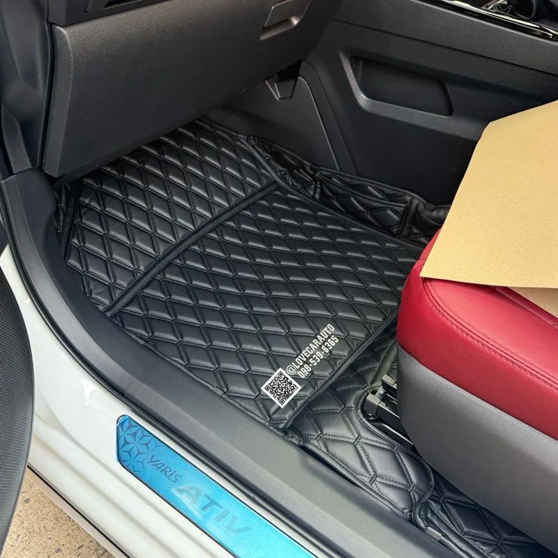 พรมปูพื้นรถยนต์ 6D Toyota Yaris Ativ 2023 พรมvvip สีดำด้ายดำ + ท้าย เต็มคัน