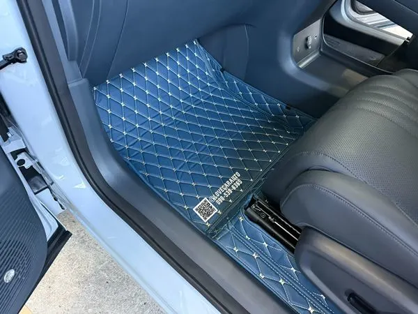 พรมปูพื้นรถยนต์ GEELY EX5 สีน้ำเงินด้ายทอง