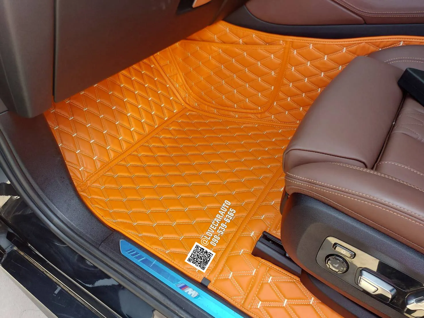 พรมปูพื้นรถยนต์ Bmw X6 2023 สีส้มด้ายทอง