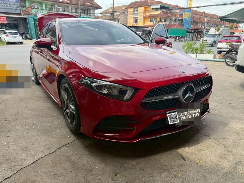 พรมปูพื้นรถยนต์6D Benz A200 VViP ด้ายคู่สีดำด้ายแดง